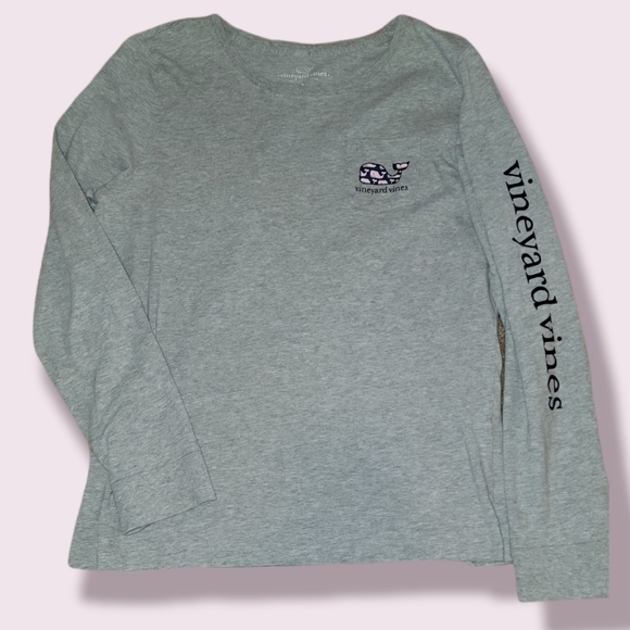 Vineyard Vines Tops - Long sleeve Vineyard Vines pocket tee